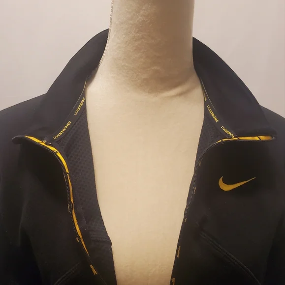 Nike Sweater - Picture 6 of 8